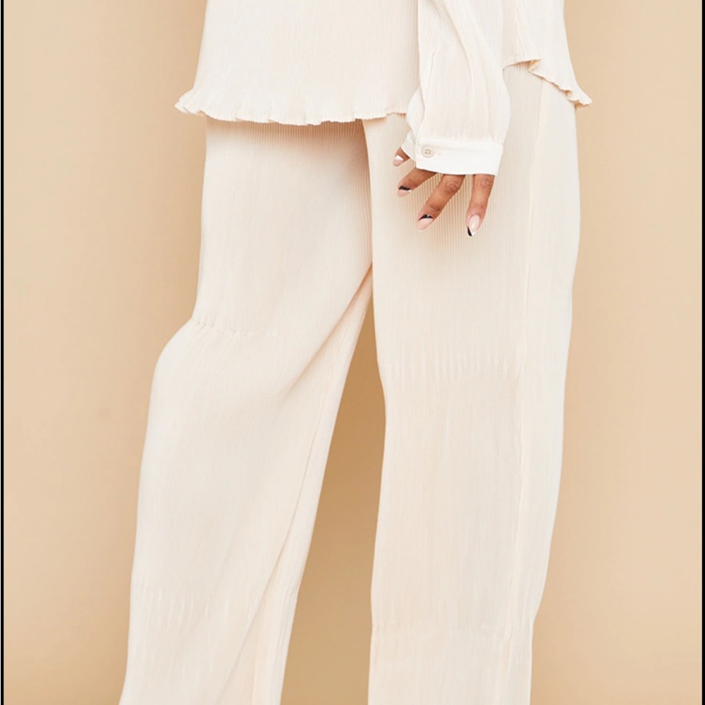 PrettyLittleThing Maternity set - Picture 4 of 5